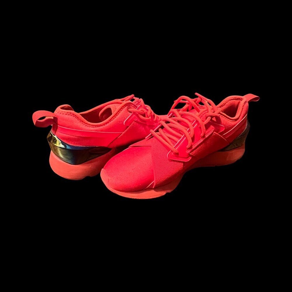 PUMA  Women's Red & Gold Puma Sneakers | Like New | Size: 7